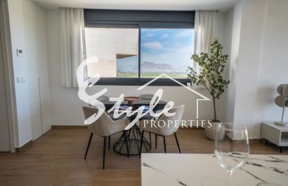 Villas de nueva construcción en venta en La Finca Golf, Costa Blanca, España. ON1887