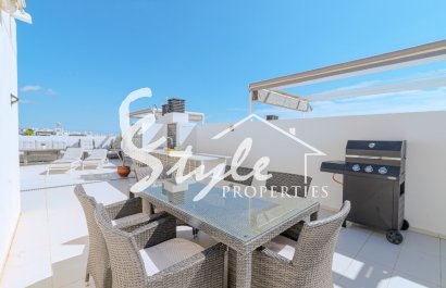 For sale modern south facing top-floor with parking in La Ceñuela, Punta Prima, Costa Blanca. ID1985