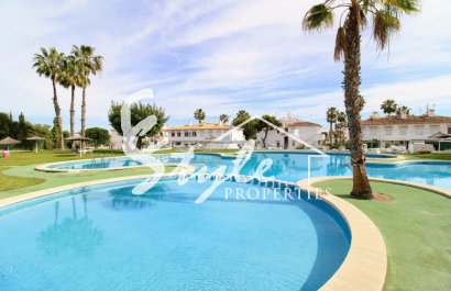 For sale ground floor apartment in Lago Jardin I, Los Balcones, Los Altos, Torrevieja, Costa Blanca, Spain.ID2665