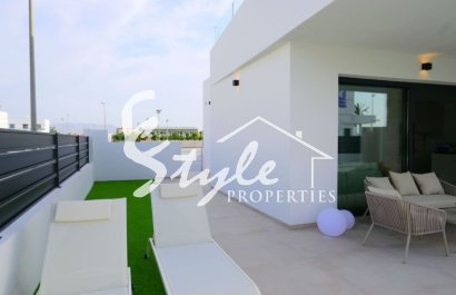 Villas de obra nueva en venta en Dolores, Costa Blanca, España. ON1888