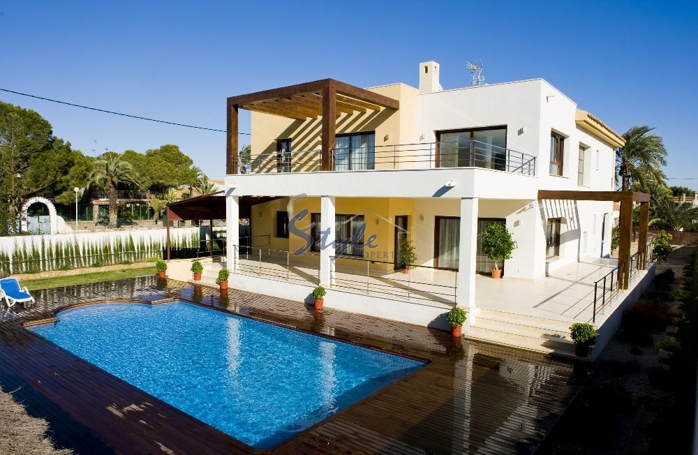 Resale - Luxury Villa - Cabo Roig