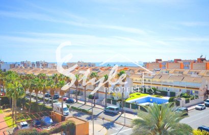 Se vende piso en Aguamarina , Cabo Roig, Orihuela Costa, Costa Blanca. ID2679