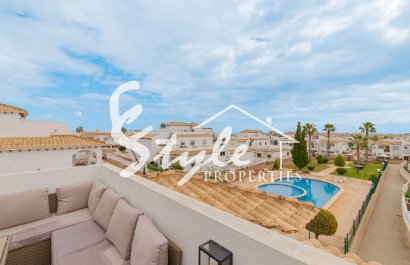 Продаётся квартира на верхнем этаже с собственным солярием и парковкой в ​​Ла-Синьуэлика, Пунта-Прима, Коста-Бланка. ID1965