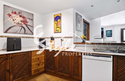 Resale - Apartamento - Punta Prima