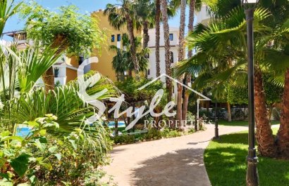 Resale - Apartamento - Punta Prima