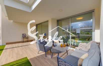 Resale - Apartment - Orihuela Costa  - Villamartin