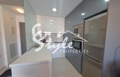 Resale - Apartment - Mil Palmeras
