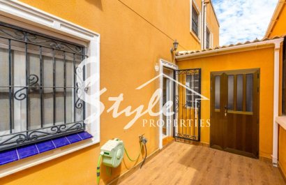 Вторичное жилье - Townhouse - Ориуэла Коста  - Дрим Хиллс