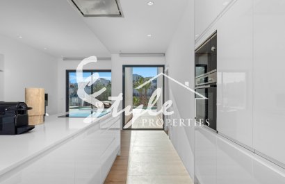 Reventa - Villa - Las Colinas - Las Colinas Golf