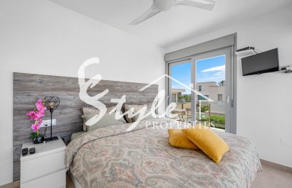 Resale - Villa - Orihuela Costa  - Vistabella Golf