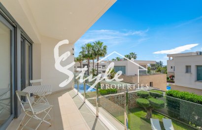 Resale - Villa - Orihuela Costa  - Vistabella Golf