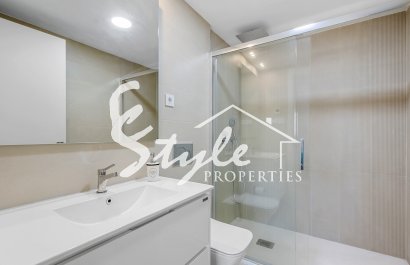 Resale - Apartments - Orihuela Costa  - Punta Prima