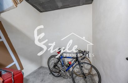 Resale - Apartments - Orihuela Costa  - Punta Prima