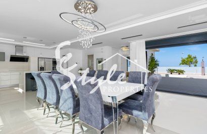 Resale - Villa - San Miguel - San Miguel De Salinas