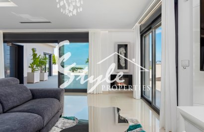Resale - Villa - San Miguel - San Miguel De Salinas