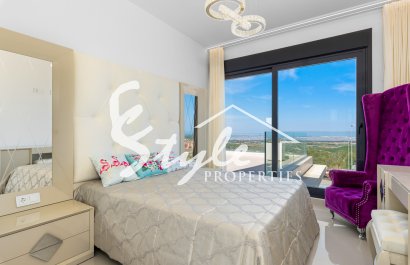Resale - Villa - San Miguel - San Miguel De Salinas