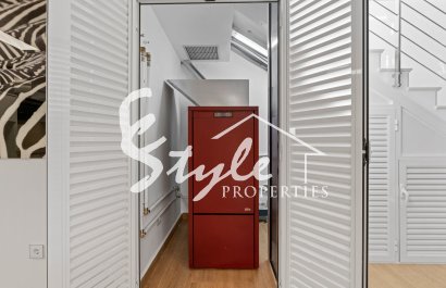 Resale - Villa - San Miguel - San Miguel De Salinas