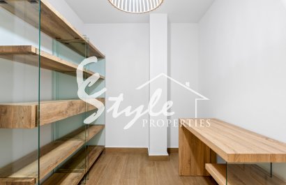 Resale - Villa - San Miguel - San Miguel De Salinas