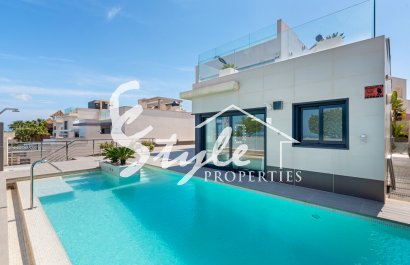 Resale - Villa - San Miguel - San Miguel De Salinas
