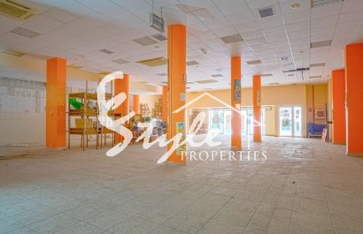 Вторичное жилье - Commercial - Torrevieja - Торревьеха
