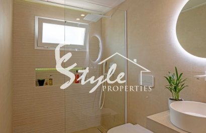 Resale - Apartment - Orihuela Costa  - Villamartin