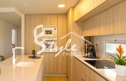 Resale - Apartment - Orihuela Costa  - Villamartin