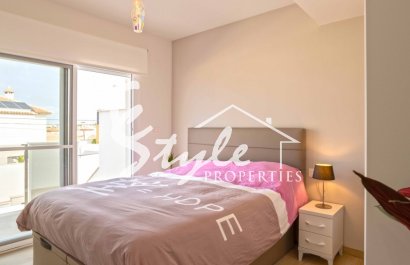 Resale - Apartment - Orihuela Costa  - Villamartin