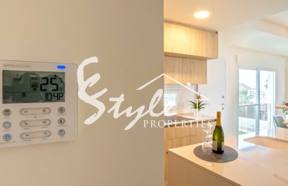 Resale - Apartment - Orihuela Costa  - Villamartin