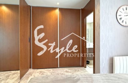 Resale - Villa - Orihuela Costa  - Villamartin