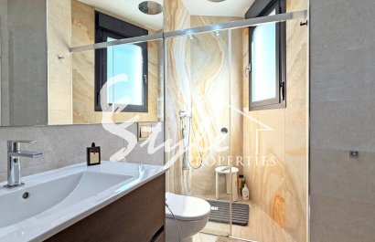 Resale - Villa - Orihuela Costa  - Villamartin