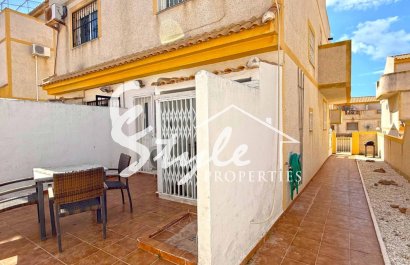 Reventa - Semi - Detached Villa - Orihuela Costa  - Los Altos