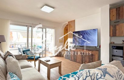 Resale - Villa - Orihuela Costa  - Villamartin