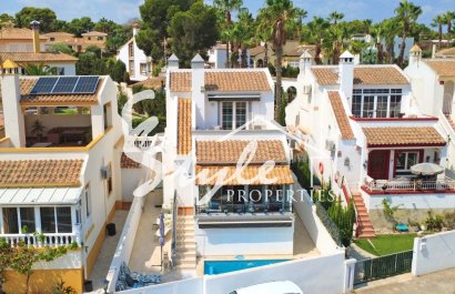Resale - Villa - Orihuela Costa  - Villamartin