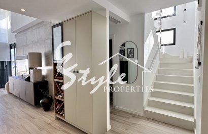 Resale - Villa - Orihuela Costa  - Lomas de Cabo Roig