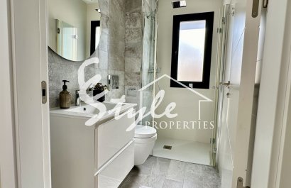 Resale - Villa - Orihuela Costa  - Lomas de Cabo Roig