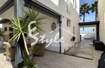 Resale - Villa - Orihuela Costa  - Lomas de Cabo Roig