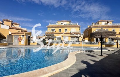 Вторичное жилье - Townhouse - Ориуэла Коста  - Ла Флорида