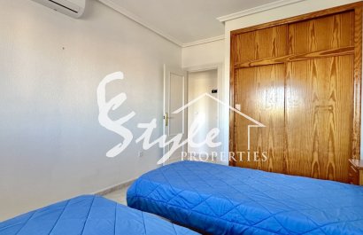 Resale - Apartment - Orihuela Costa  - Playa Flamenca