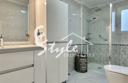 Resale - Apartment - Orihuela Costa  - Playa Flamenca