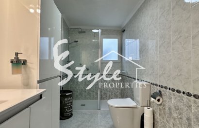 Resale - Apartment - Orihuela Costa  - Playa Flamenca