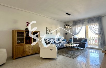Resale - Apartment - Orihuela Costa  - Playa Flamenca