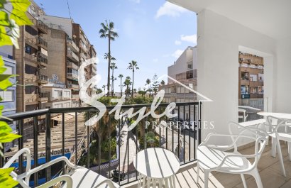 Resale - Apartamento - Torrevieja - Puerto