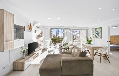 Resale - Apartamento - Torrevieja - Puerto