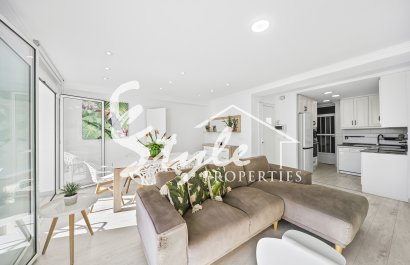 Resale - Apartamento - Torrevieja - Puerto