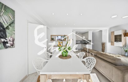 Resale - Apartamento - Torrevieja - Puerto