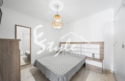 Resale - Apartamento - Torrevieja - Puerto