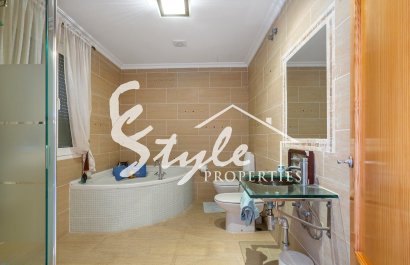 Reventa - Villa - Torrevieja  - Los Balcones