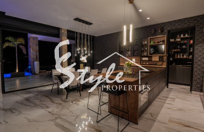 Resale - Villa - Orihuela Costa  - Las Colinas Golf