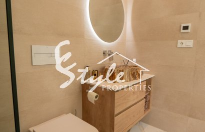 Resale - Villa - Orihuela Costa  - Las Colinas Golf