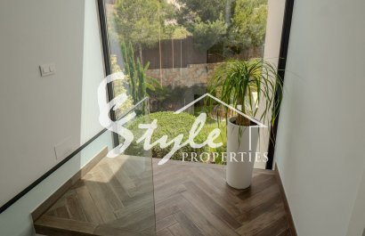 Resale - Villa - Orihuela Costa  - Las Colinas Golf